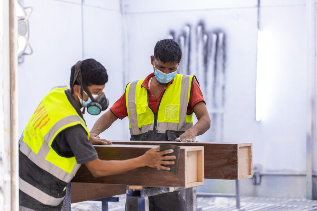 Painters at work on a Milli project